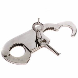 Pouta na place KOMBAT UK