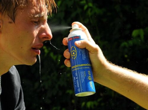 Dekontaminační sprej