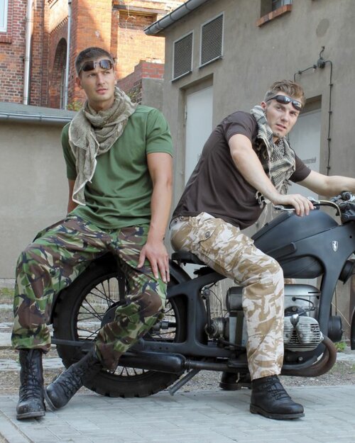 Kalhoty  Orig. Britská armáda  klasika LES  zánovní 