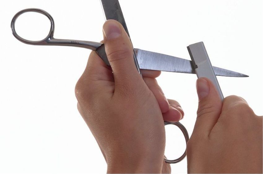 Ostřič nástrojů Swiss Istor