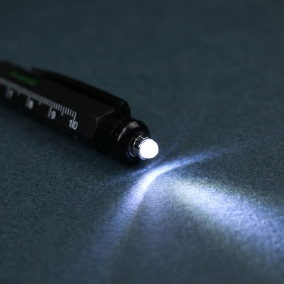 Pero TACTICAL UTILITY multifunkční s pravítkem