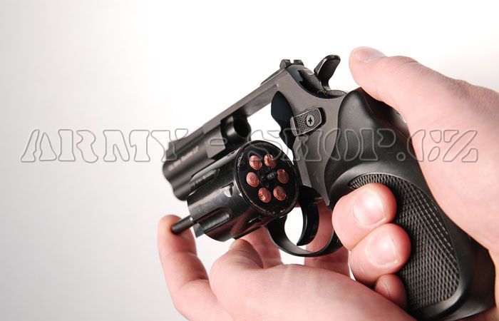 Plynový revolver Zoraki R1 6 černý