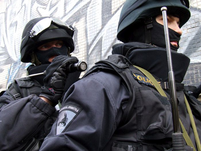 Svítilna BL-02 pro teleskopický obušek EXB