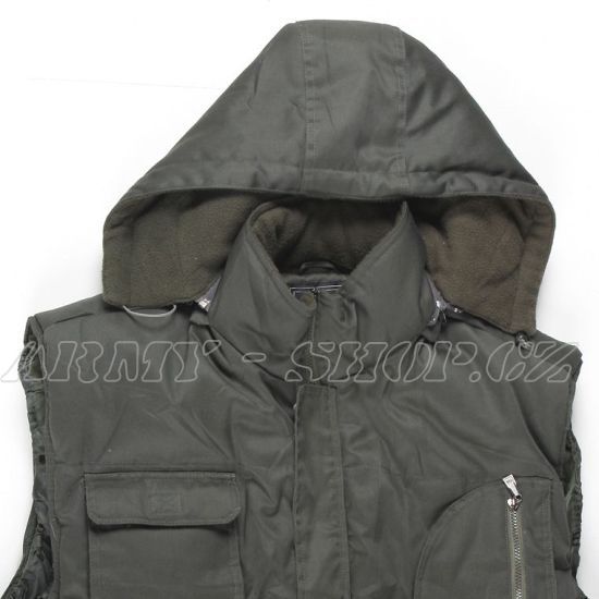 Zateplená vesta  JEEP  olivová
